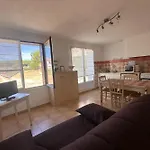 De La Cave Charme Provençal Avec Jardin à Appartamento Aigues-Mortes