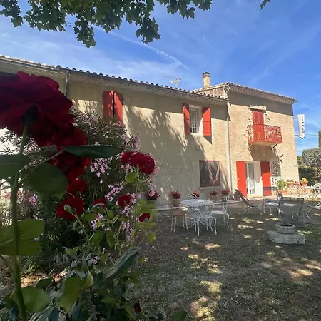 De La Cave Charme Provençal Avec Jardin à Appartamento *